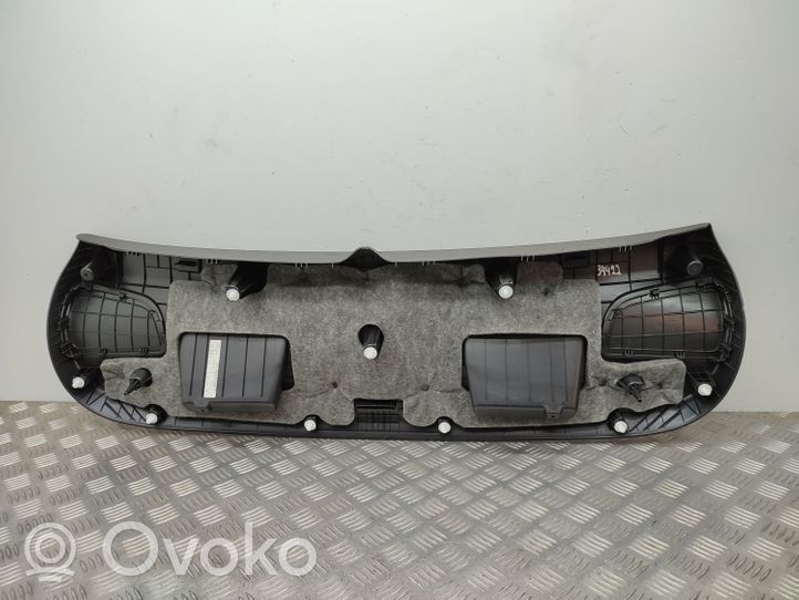 Hyundai i20 (GB IB) Poszycie klapy tylnej bagażnika i inne elementy 81750C8500