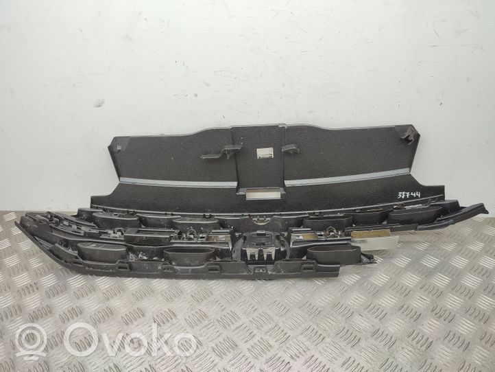 Volkswagen T-Roc Maskownica / Grill / Atrapa górna chłodnicy 2GA853653H