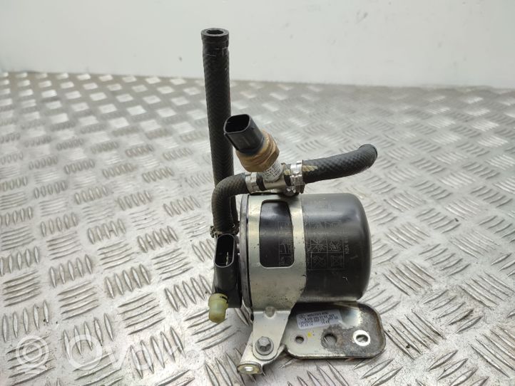 Mercedes-Benz A W176 Filtre à carburant A6450920140