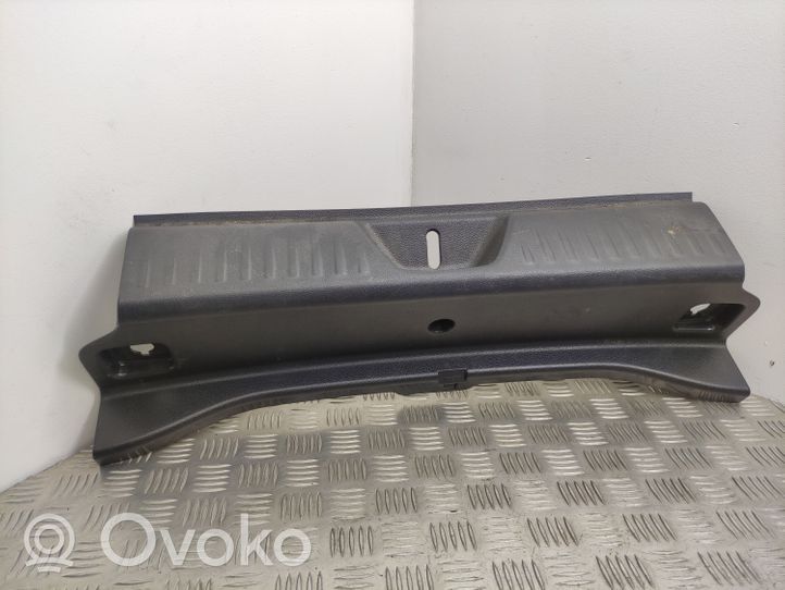 Mercedes-Benz A W176 Osłona pasa bagażnika A1766900241