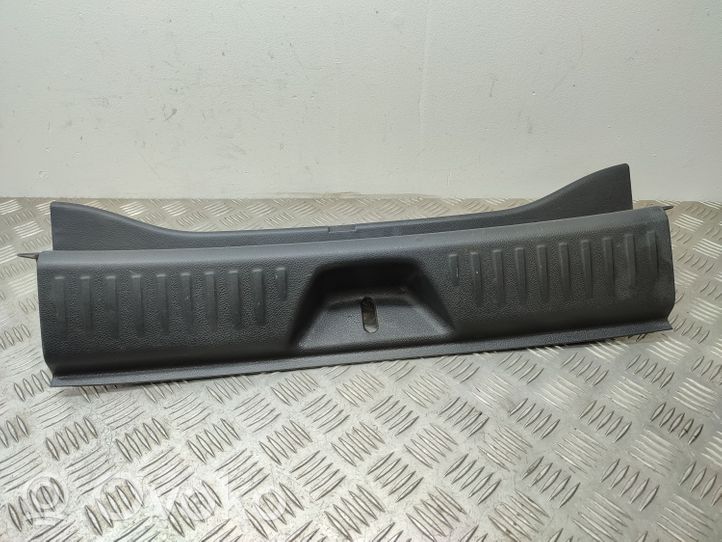 Mercedes-Benz A W176 Rivestimento di protezione sottoporta del bagagliaio/baule A1766900241