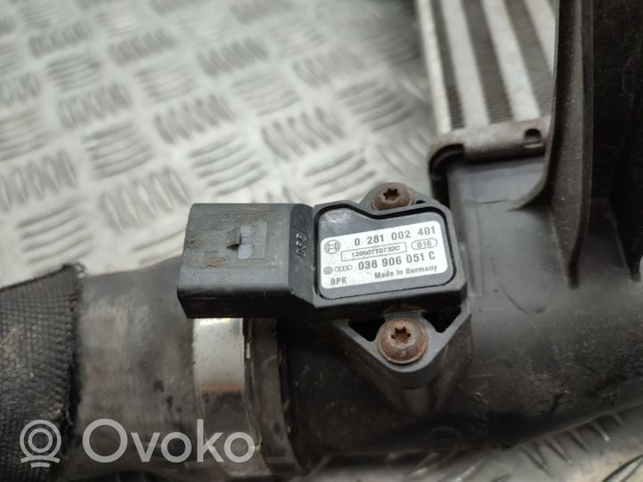 Seat Exeo (3R) Chłodnica powietrza doładowującego / Intercooler 8E0145805AA