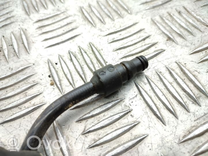 5N1721480 Volkswagen Tiguan Clutch pipe/line, 27.00 € | RRR