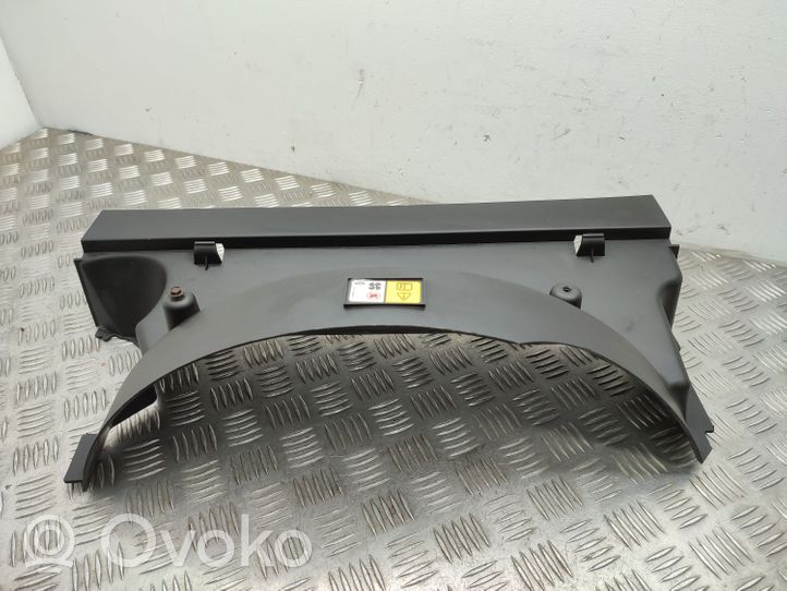 Land Rover Discovery 3 - LR3 Garniture de radiateur PGK500085