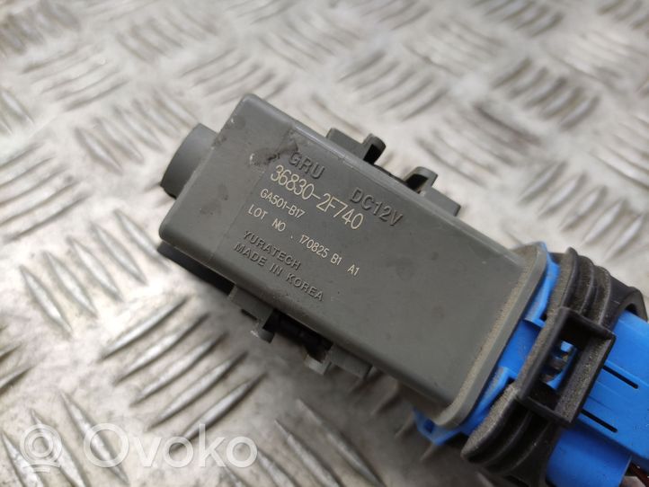 KIA Sorento Glow plug pre-heat relay 368302F740