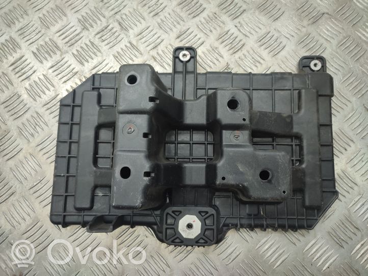 KIA Sorento Boîte de batterie 37150C5002