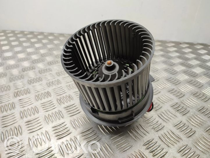 T1013140A Citroen C3 Heater fan/blower, 30.00 € RRR