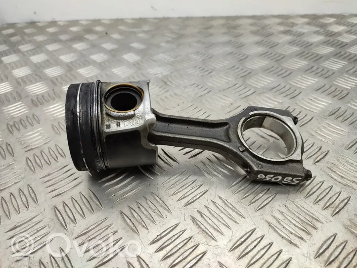 BMW 2 F45 Piston with connecting rod B47