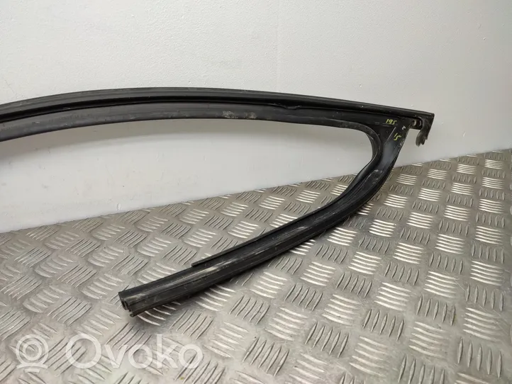 Volkswagen PASSAT B8 Front door glass trim molding 3G0837432J