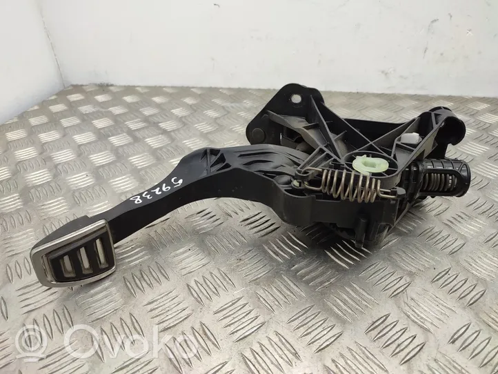 Volkswagen PASSAT B8 Clutch pedal 5Q2721059