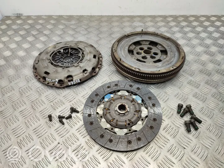 Volkswagen PASSAT B8 Clutch set kit 04L141025