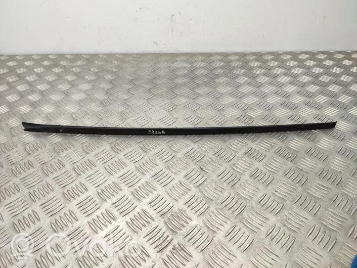 Volkswagen Tiguan Windshield trim 5N0854327