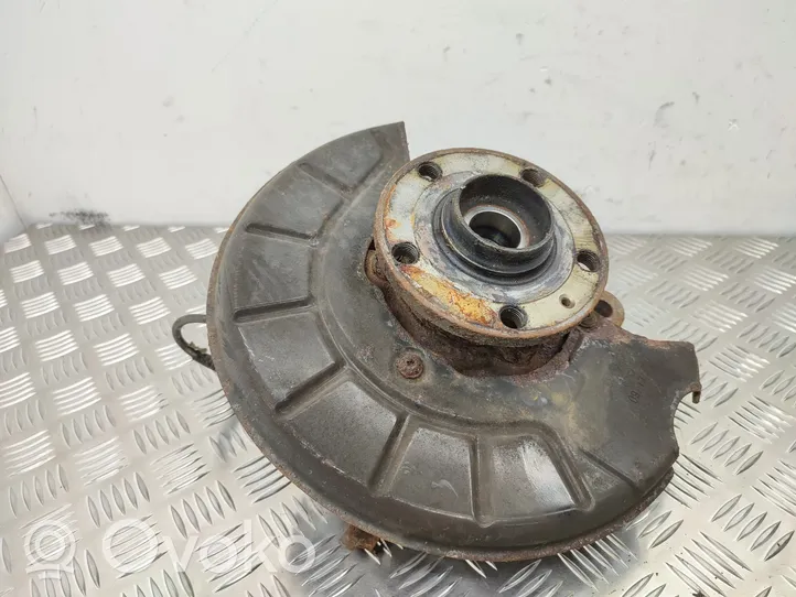 Volkswagen Tiguan Front wheel hub 