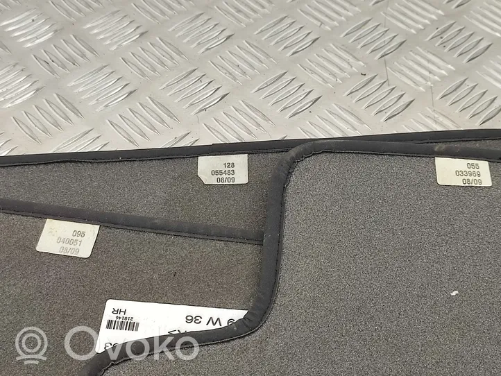 Mercedes-Benz GLK (X204) Set di tappetini per auto A2046801048