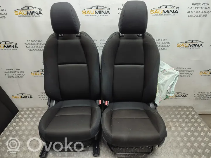 Mazda 3 Fotele / Kanapa / Boczki / Komplet 