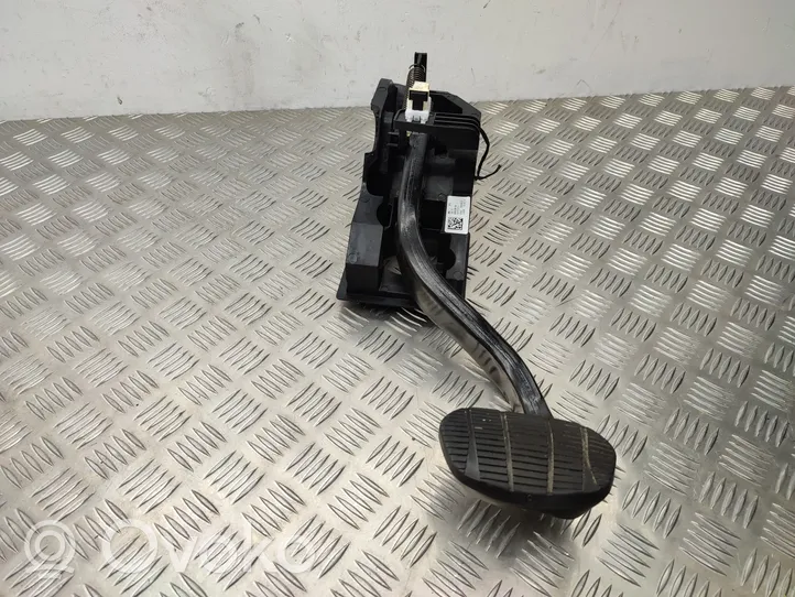 BMW 2 F45 Pedal de freno 6856596