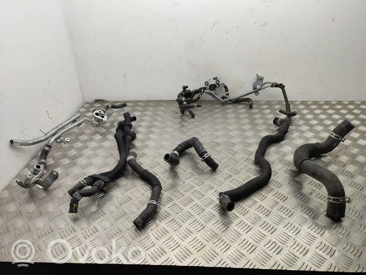 Infiniti Q50 Tuyau de liquide de refroidissement moteur 14056JK21A