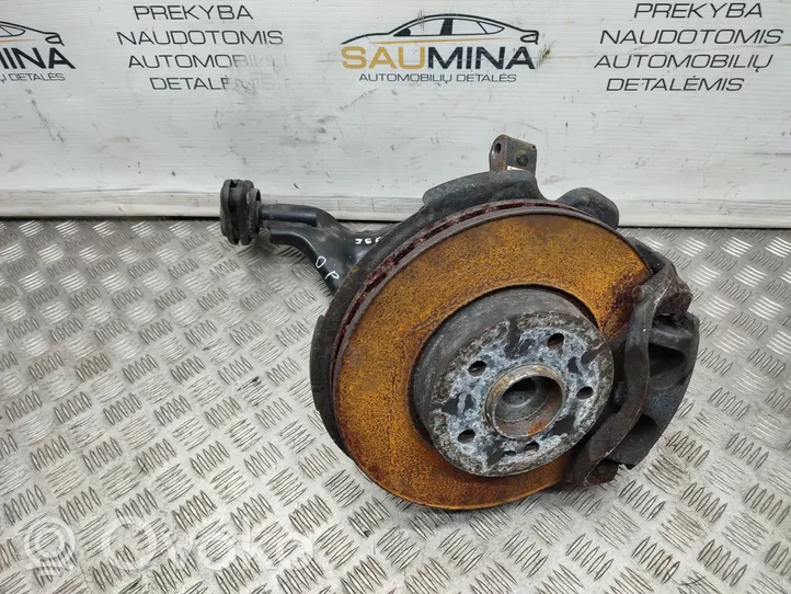 Mercedes-Benz Vito Viano W447 Fuso a snodo con mozzo ruota anteriore A4473309620