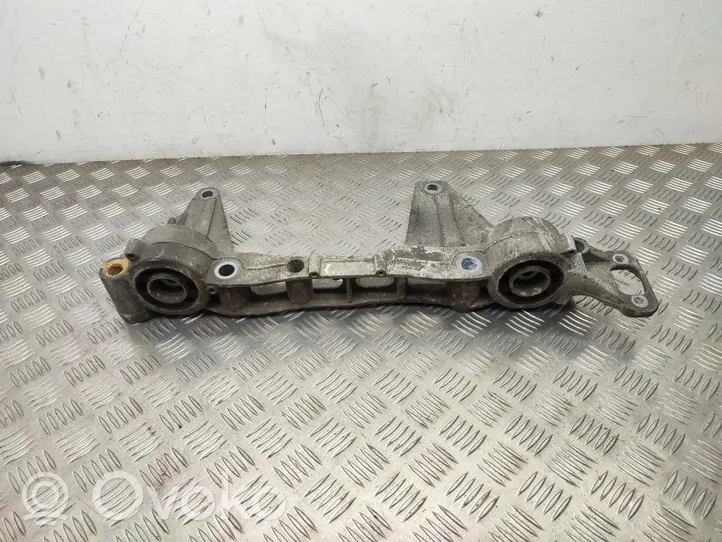 Mercedes-Benz Vito Viano W447 Support de différentiel arrière A4473530000