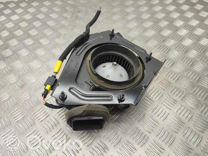 Peugeot 508 RXH Ventilateur de batterie véhicule hybride / électrique 9674149280