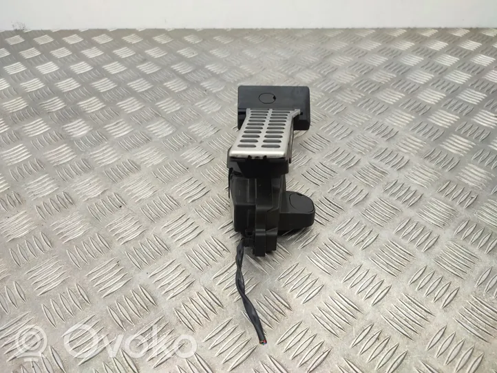 KIA Sportage Accelerator throttle pedal 