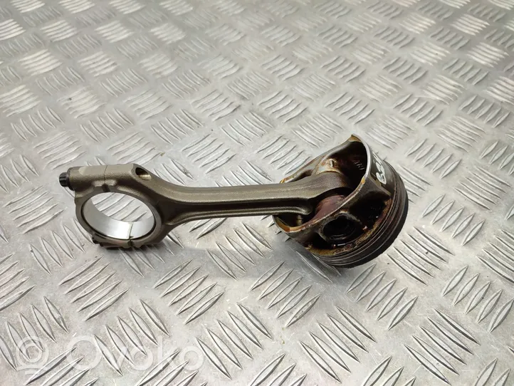 Suzuki Vitara (LY) Piston avec bielle 