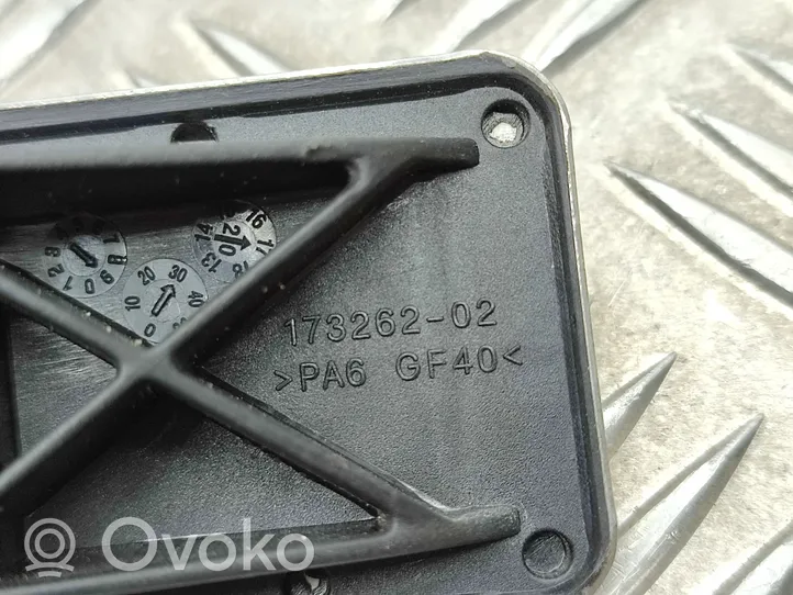 Suzuki Vitara (LY) Pedal del acelerador 4940068LF1