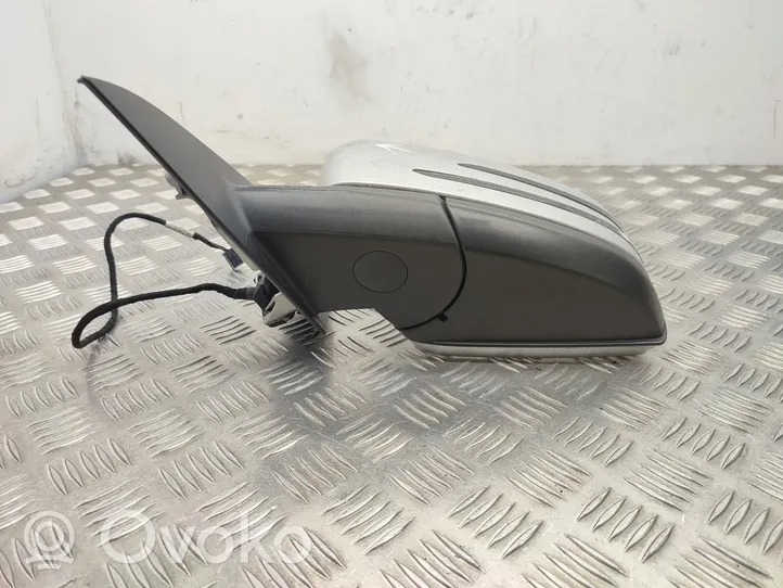 Mercedes-Benz A W176 Front door electric wing mirror A1768100116