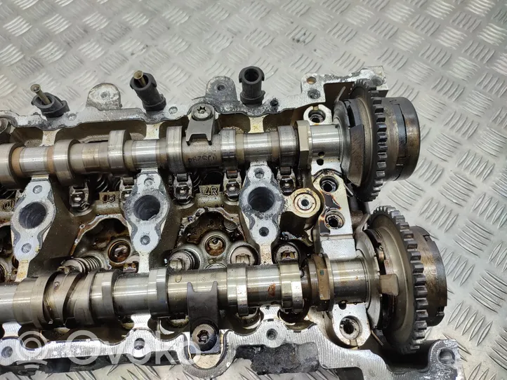 Mercedes-Benz A W176 Engine head R27001616