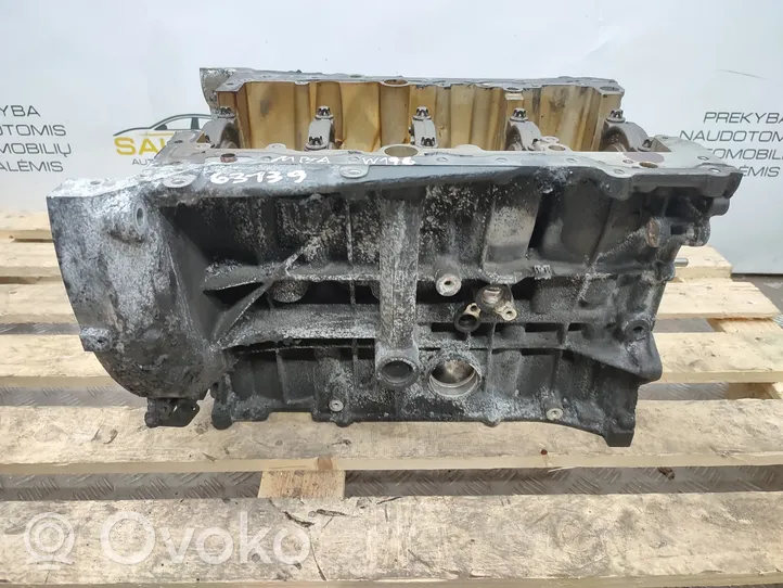 Mercedes-Benz A W176 Engine block 270910