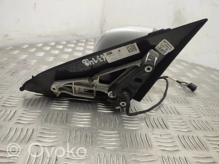 Mercedes-Benz A W176 Front door electric wing mirror A1768100216