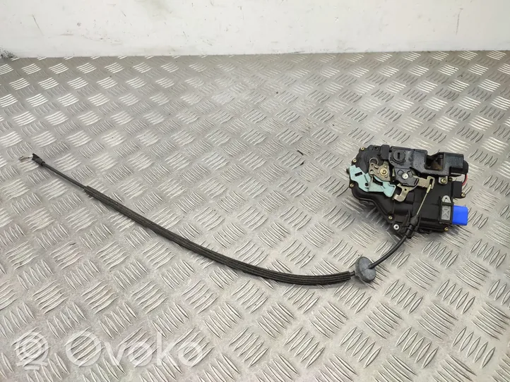 Volkswagen Touran I Zamek drzwi tylnych 7L0839016