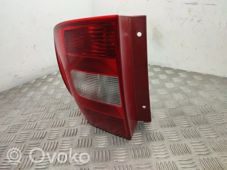 Skoda Yeti (5L) Lampa tylna 5L0945112