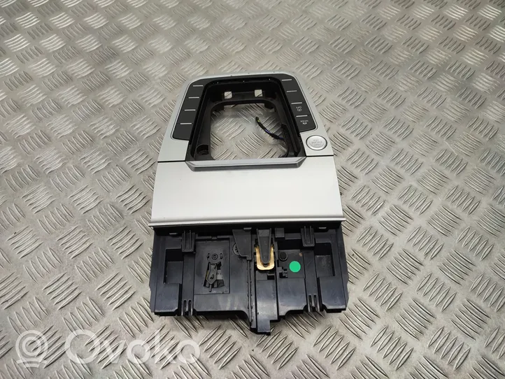 Volkswagen PASSAT B8 Module de charge sans fil 5G0980611