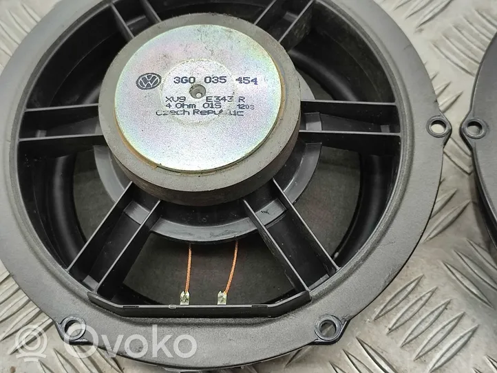 Volkswagen PASSAT B8 Etuoven kaiutin 3G0035454