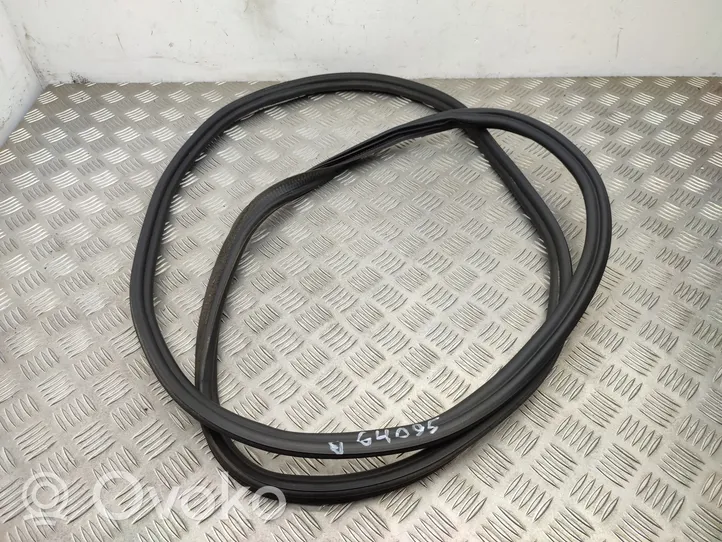 Volkswagen PASSAT B8 Trunk rubber seal (body) 