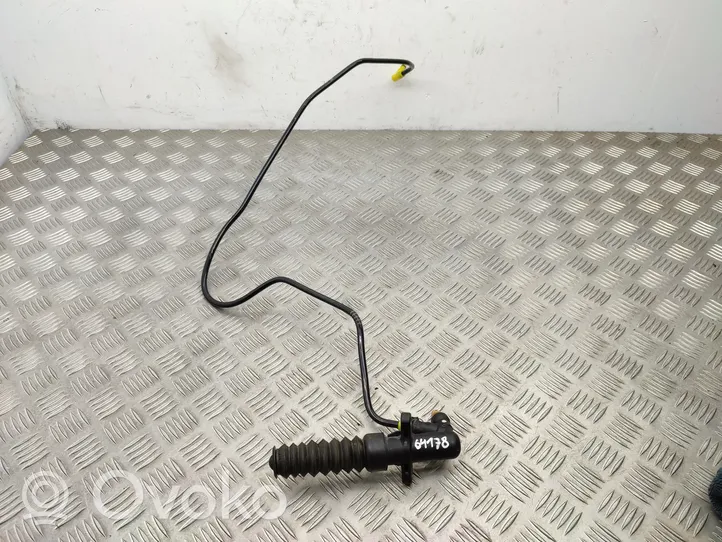 Opel Grandland X Główny cylinder sprzęgła 9812976180