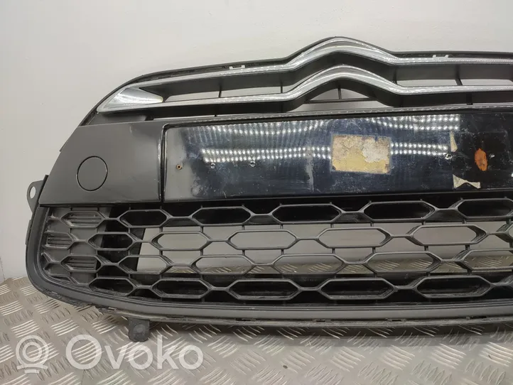 Citroen DS3 Maskownica / Grill / Atrapa górna chłodnicy 9687535477