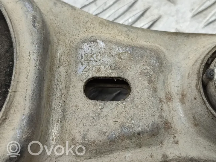 Opel Vivaro Engine mount bracket 8200675206