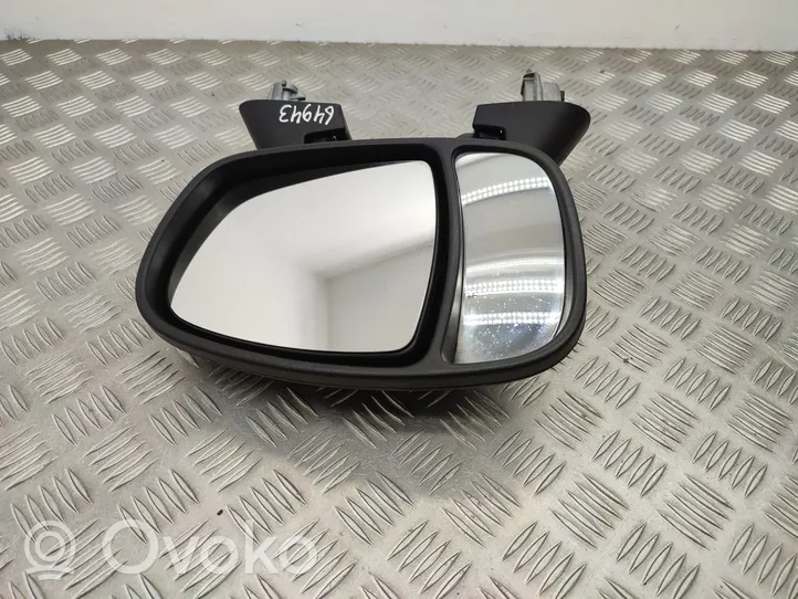 Opel Vivaro Front door electric wing mirror 