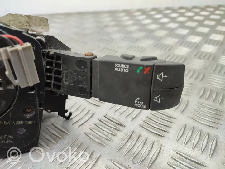 Opel Vivaro Wiper turn signal indicator stalk/switch 8200328899