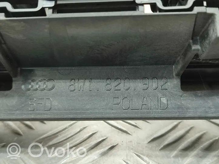 Audi A4 S4 B9 Centrinės oro grotelės 8W1820902