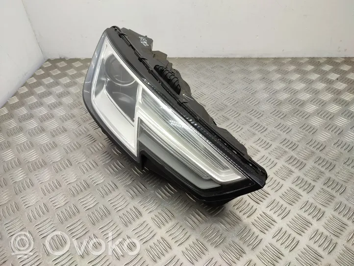 Audi A4 S4 B9 Lampa przednia 8W0941006