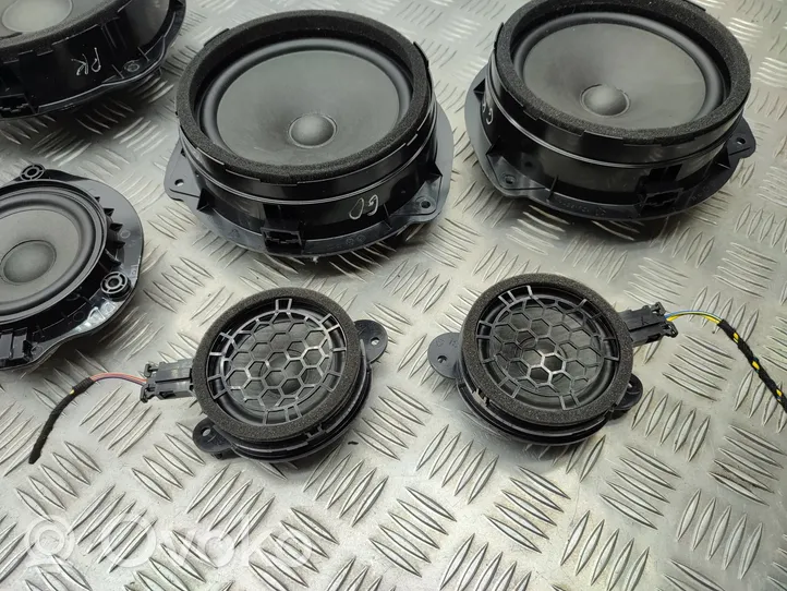 Audi Q2 - Audio system kit 81A035466B