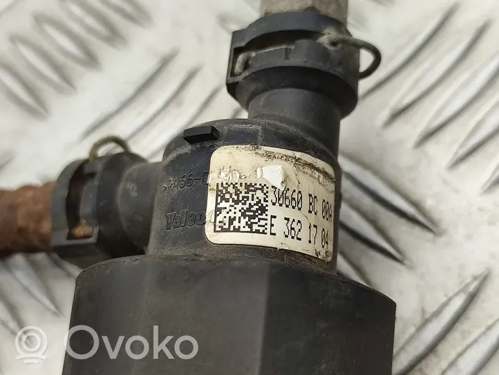 Nissan Qashqai Przewód hydrauliczny sprzęgła 30660BC00A