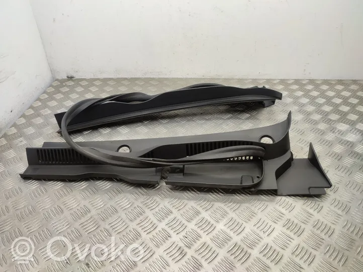 Volkswagen Golf Sportsvan Wiper trim 517319403C