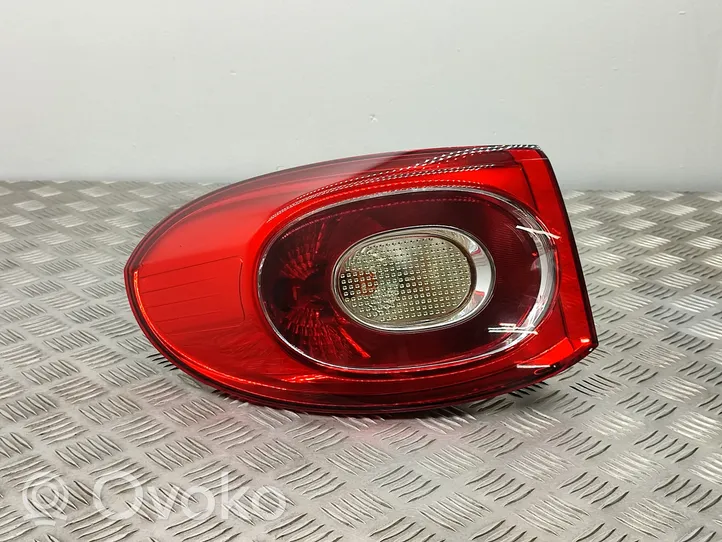 Volkswagen Tiguan Rear/tail lights 5N0945095H