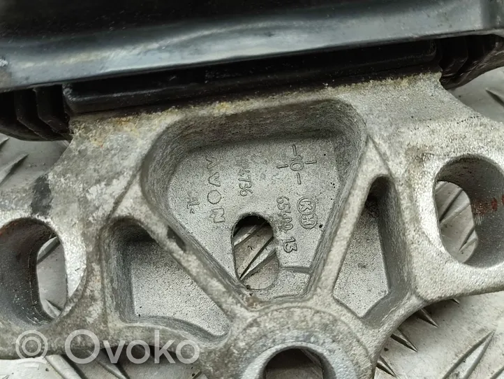 Volkswagen Tiguan Moottorin kiinnikekorvake 3C0199555