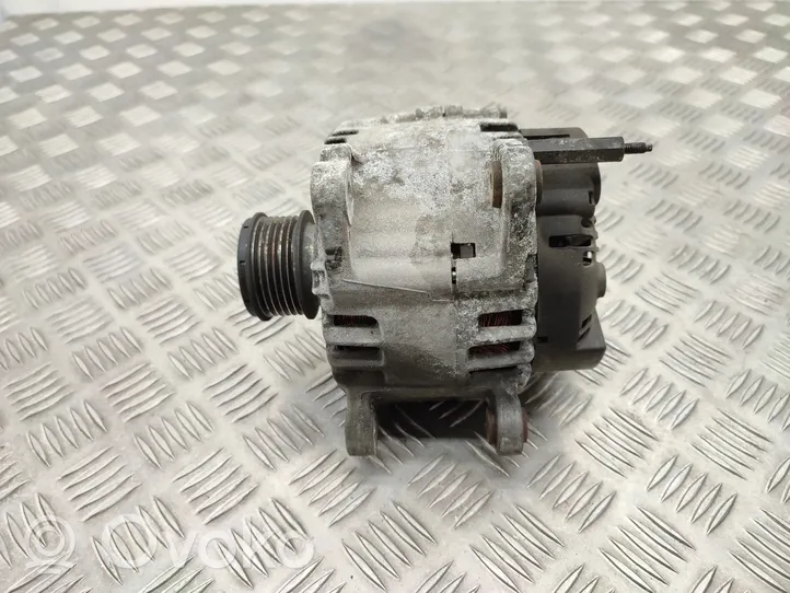 Volkswagen Tiguan Generatore/alternatore 03L903023F