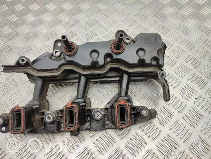 Opel Vivaro Intake manifold 8200924262